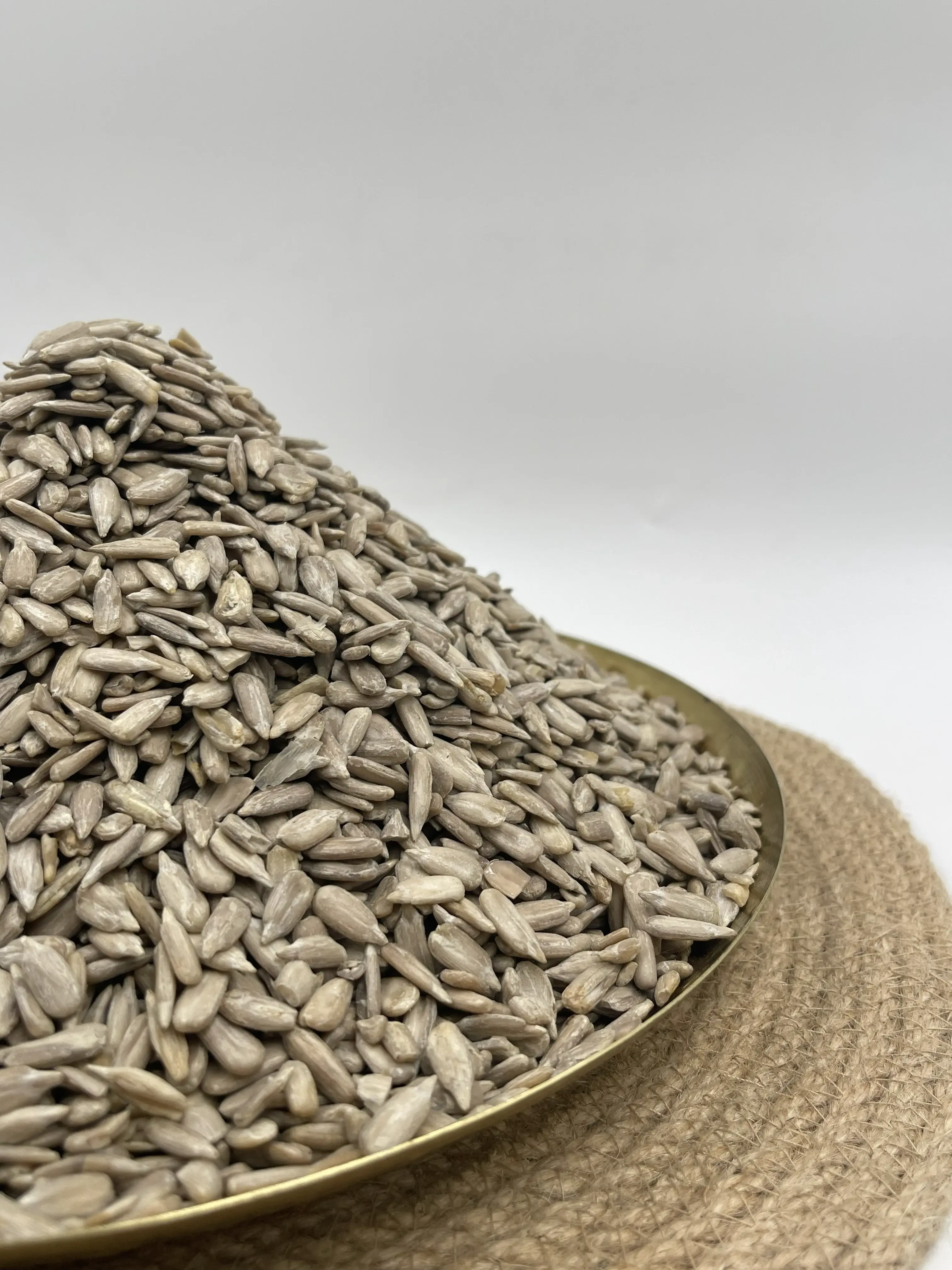 Sunflower Seed Kernels thumbnail 2