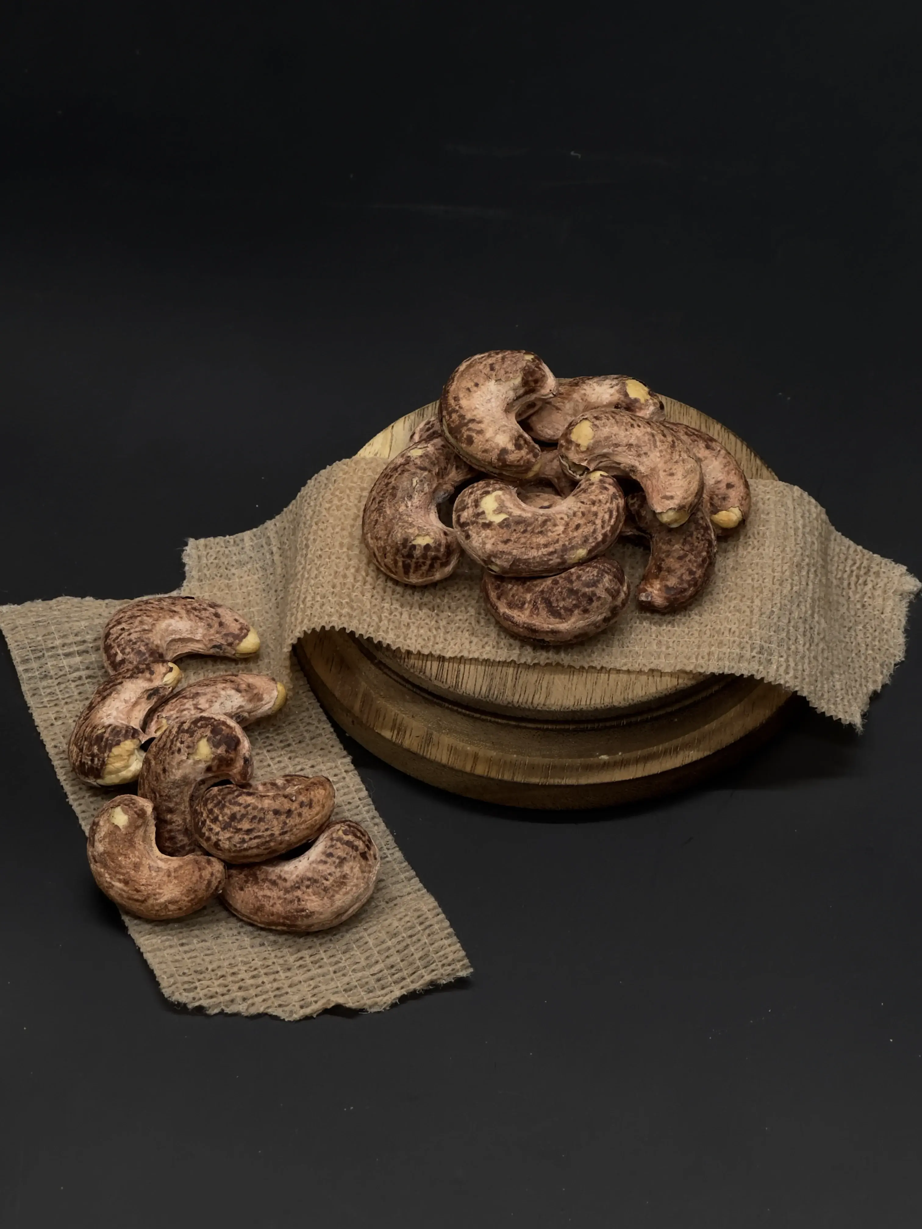 Skin-On Roasted Cashews thumbnail 10