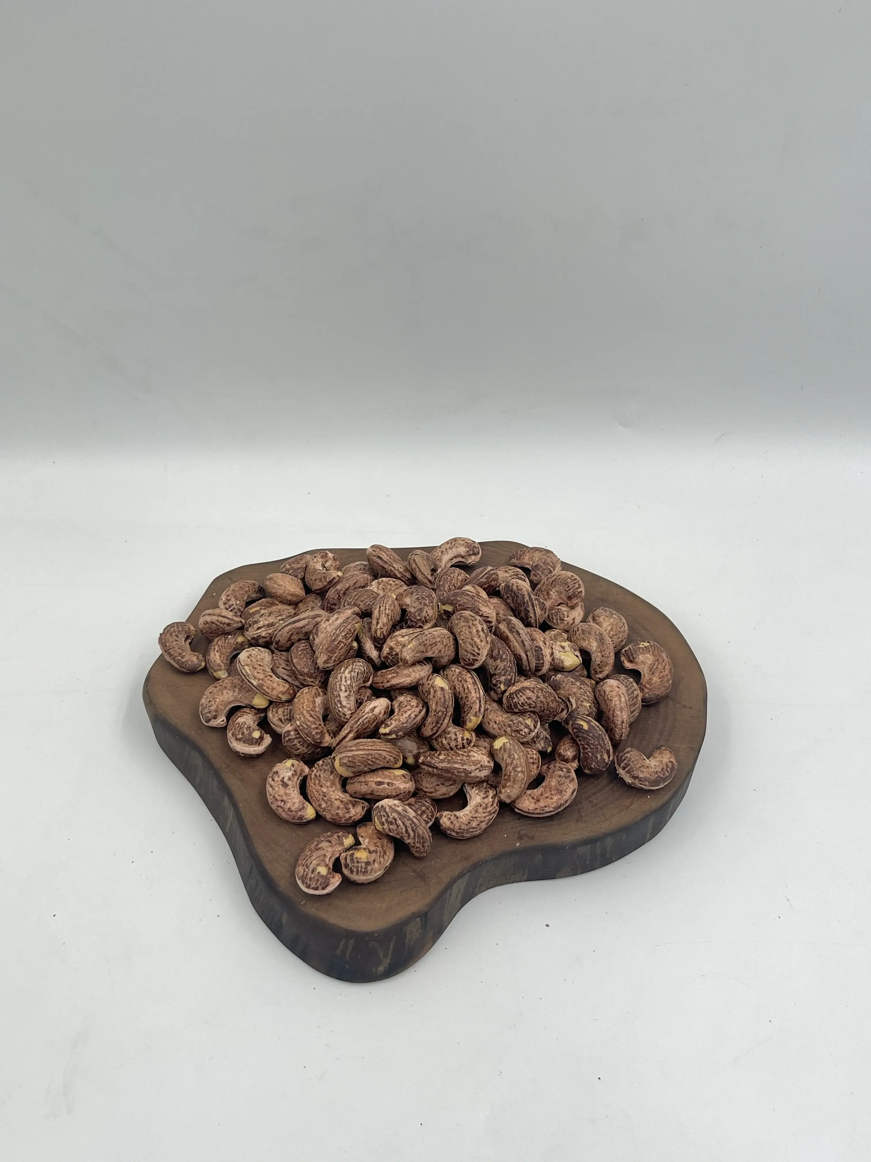 Skin-On Roasted Cashews thumbnail 9