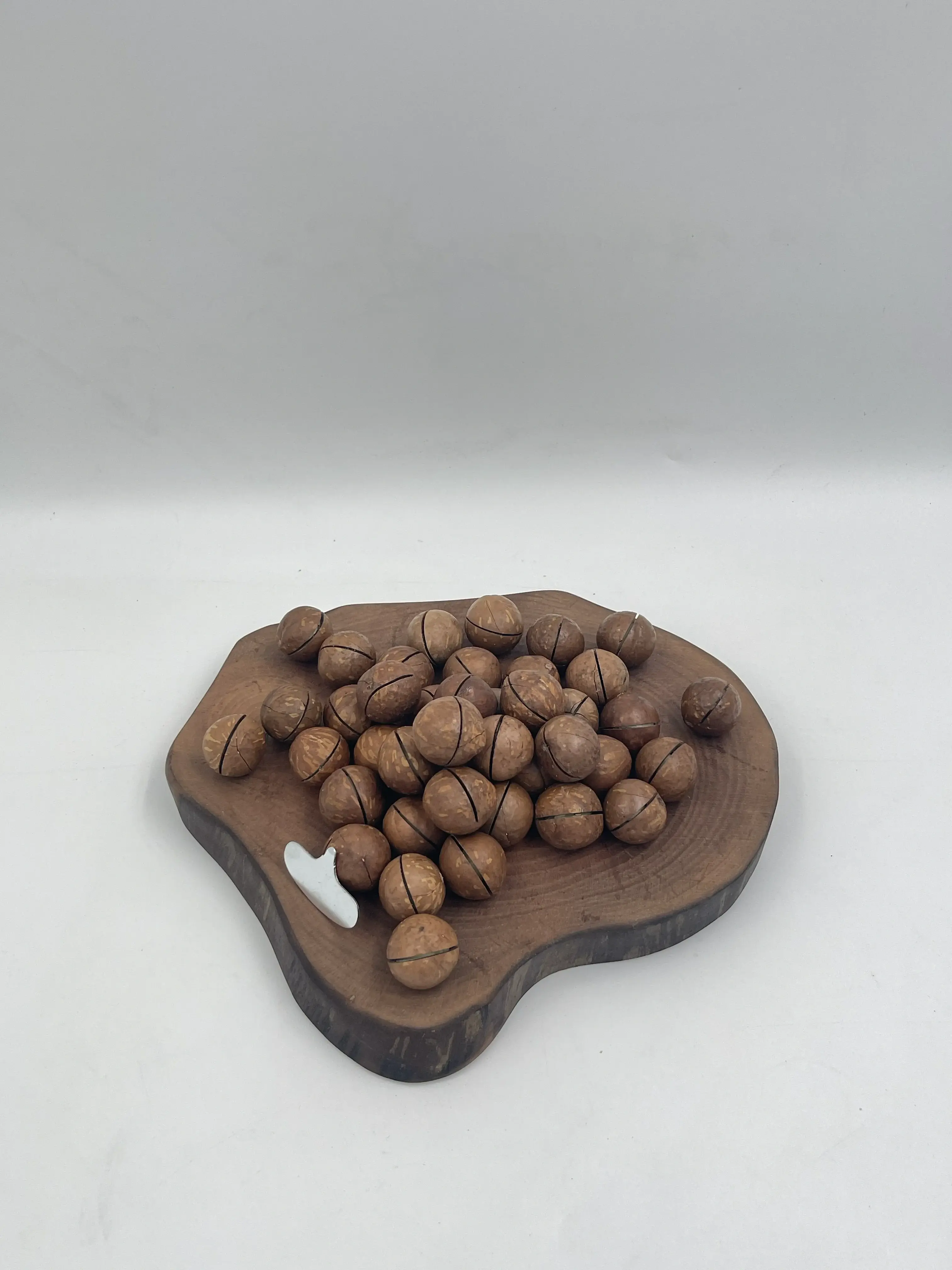 In-Shell Macadamia Nuts thumbnail 7